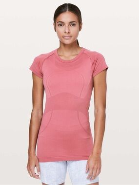 Lululemon | Cherry Tint Swiftly Tech Short Sleeve Crew Top | Size 4
